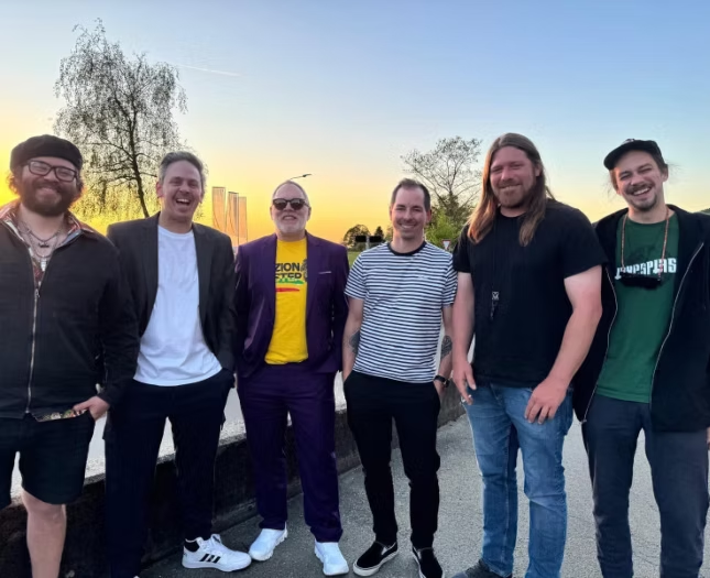 Die sechs Musiker von Zion Step